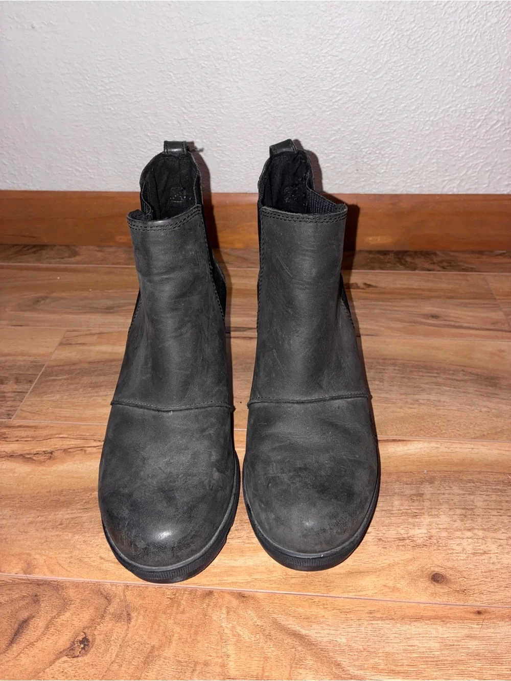 Sorel Joan of Arctic Wedge Chelsea Booties, black - size 8